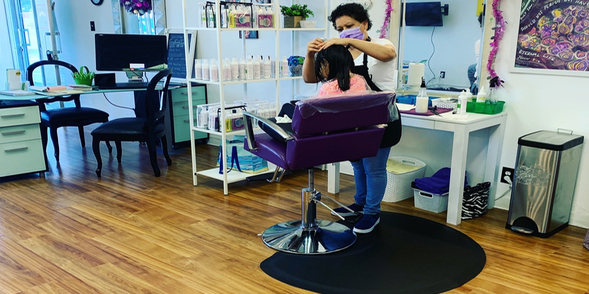 BENEFITS OF COMING TO A SALON FOR YOUR HEAD LICE TREATMENT LOS   Los Angeles Head Lice Treatment Salon 